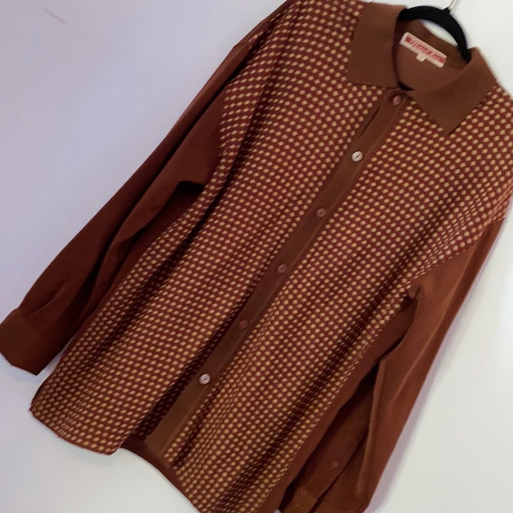 Vintage Sweater Shirt. Great Condition